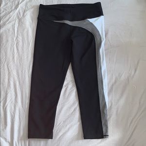 Cropped fabletic leggings!